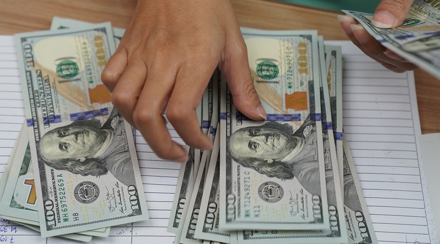 الدولار الأمريكي